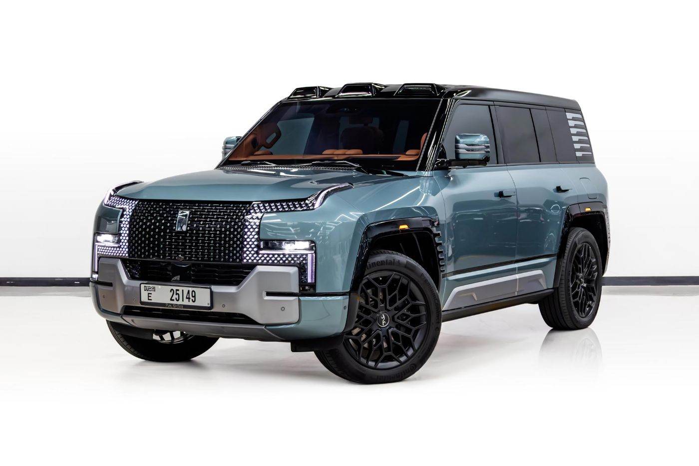 Yangwang U8 luxury car rental in Dubai